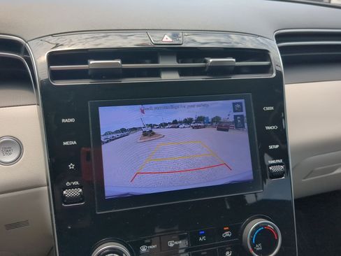 Used 2022 Hyundai Tucson SEL w/ Cargo Package FWD image 16