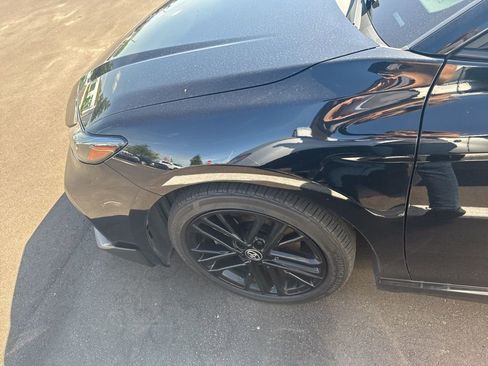 Used 2025 Toyota Camry SE w/ Convenience Package image 10