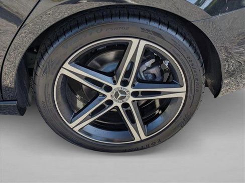 Used 2022 Mercedes-Benz A 220 4MATIC image 25