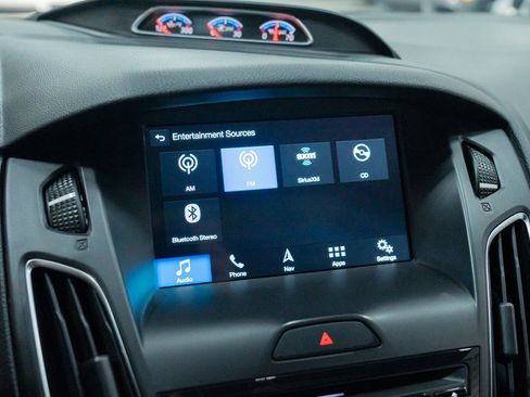 Used 2017 Ford Focus RS image 39