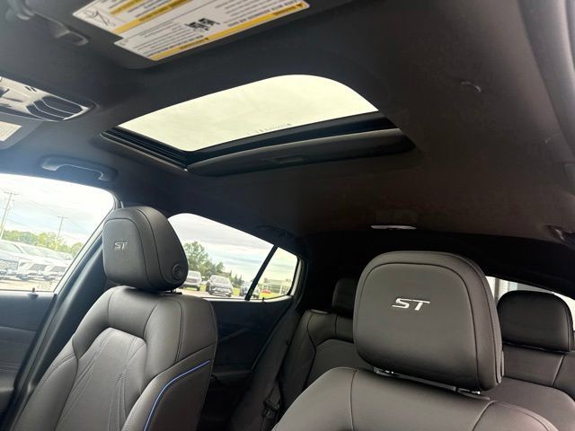 New 2026 Buick Envista Sport Touring w/ Convenience I Package FWD image 27