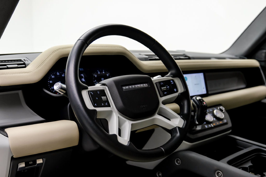 Used 2020 Land Rover Defender 110 SE AWD/4WD image 19