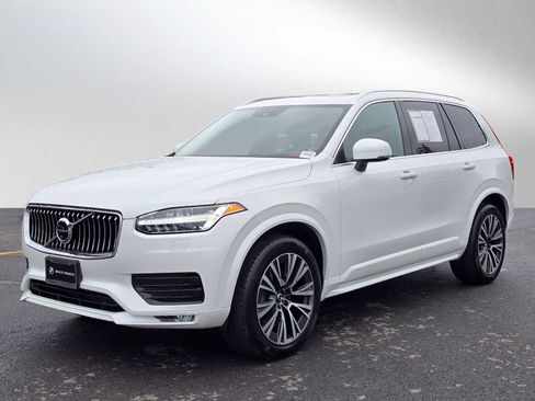 Used 2020 Volvo XC90 T6 Momentum AWD/4WD image 7