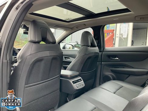 Used 2024 Nissan Ariya FWD image 32