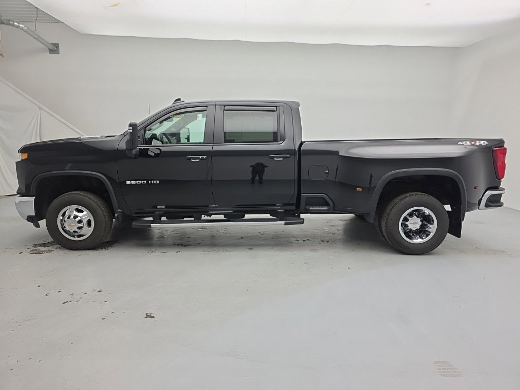 Used 2025 Chevrolet Silverado 3500 LT w/ Safety Package AWD/4WD image 8