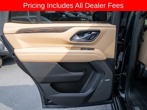 Used 2021 Chevrolet Tahoe Premier w/ Premium Package RWD image 12