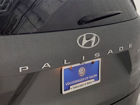 Used 2022 Hyundai Palisade Calligraphy image 11