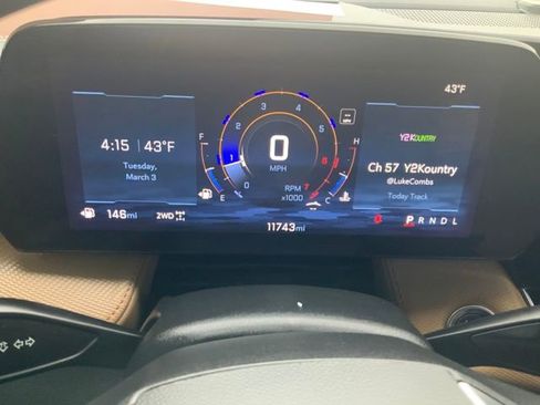 Used 2025 Chevrolet Equinox ACTIV w/ Safety and Technology Package image 20