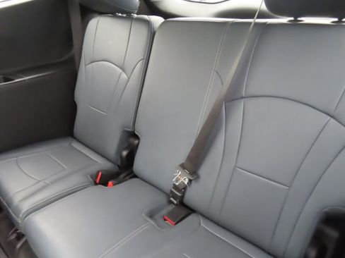 Used 2022 Buick Enclave Essence w/ Experience Buick Package AWD/4WD image 46