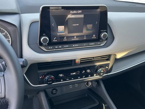 New 2026 Nissan Rogue SV image 10