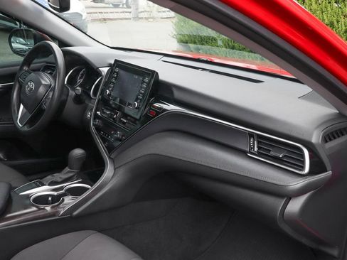 Used 2023 Toyota Camry LE w/ Convenience Package FWD image 41