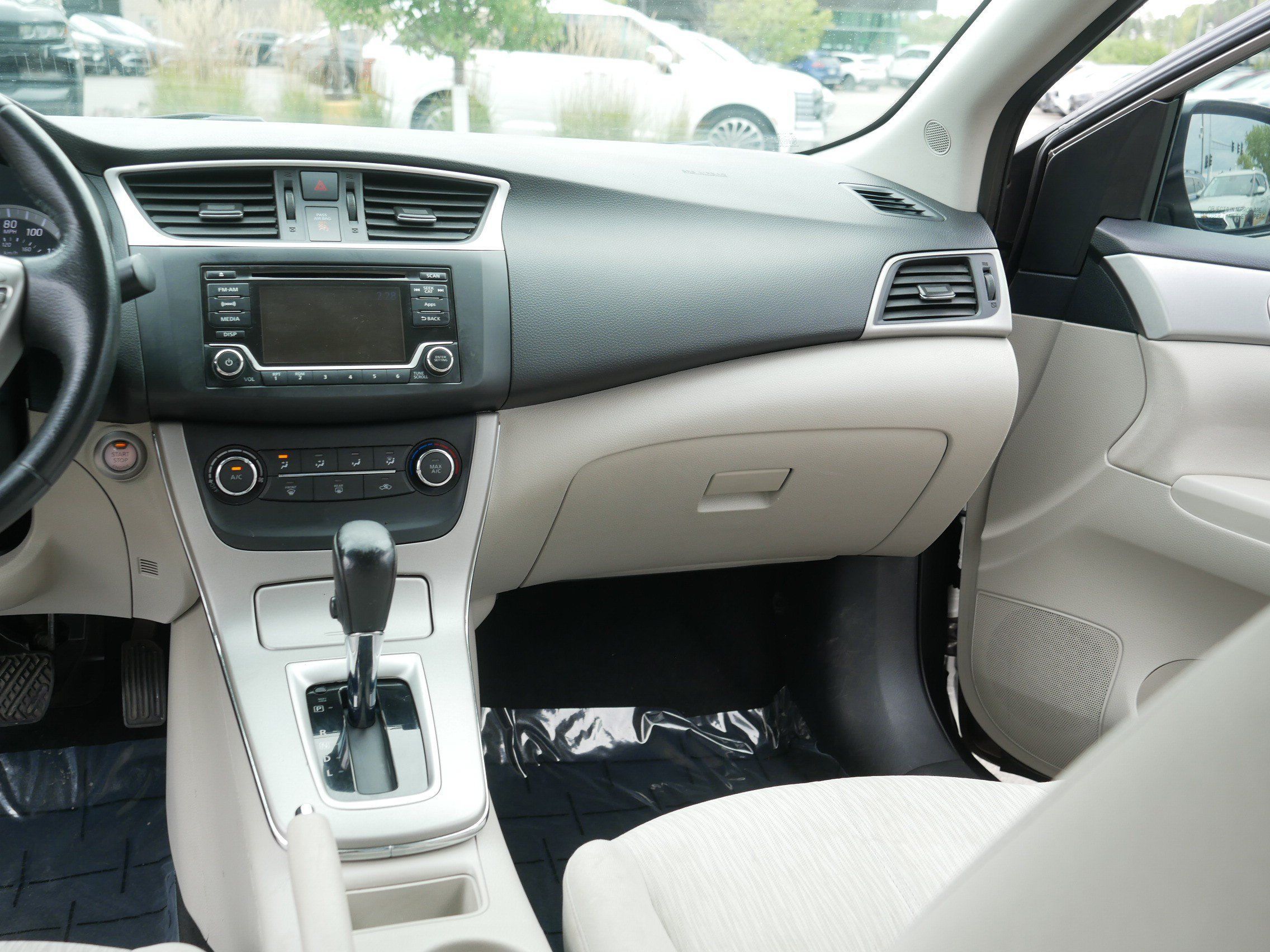Used 2015 Nissan Sentra SV w/ Style Package FWD image 22