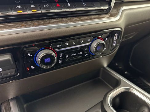 Used 2022 Chevrolet Silverado 1500 RST w/ Convenience Package II image 17