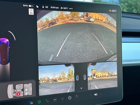 Used 2021 Tesla Model Y Long Range image 23