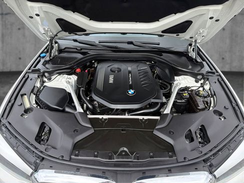 Used 2018 BMW 540i RWD image 11