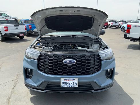 Used 2026 Ford Explorer ST-Line w/ ST-Line Street Pack RWD image 11