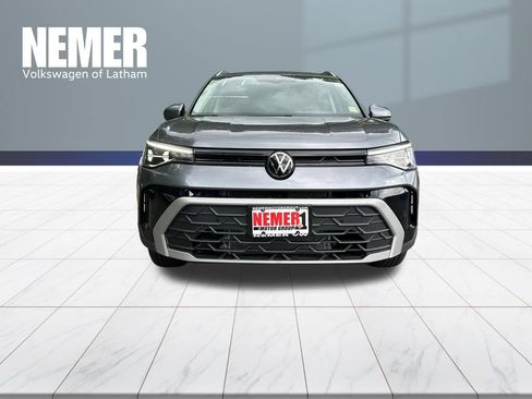 New 2026 Volkswagen Taos SE AWD/4WD image 6
