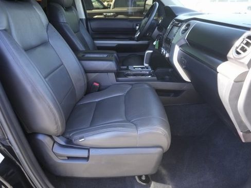 Used 2019 Toyota Tundra SR5 w/ SR5 Upgrade Package image 18