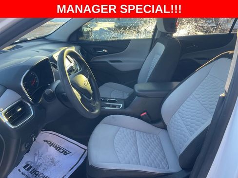 Used 2021 Chevrolet Equinox LS w/ LS Convenience Package image 16