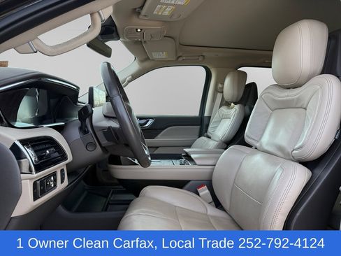 Used 2023 Lincoln Navigator L Reserve AWD/4WD image 7