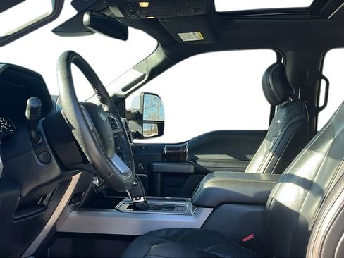 Used 2015 Ford F150 Platinum w/ Equipment Group 701A Luxury image 12