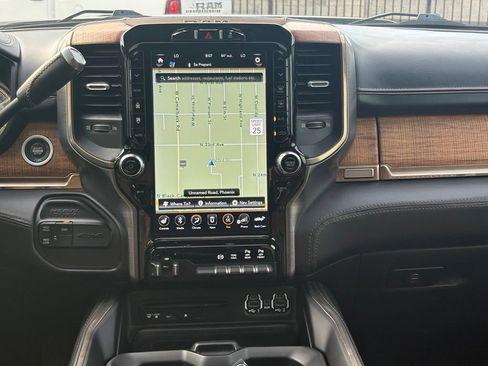 Used 2019 RAM 2500 Limited AWD/4WD image 13