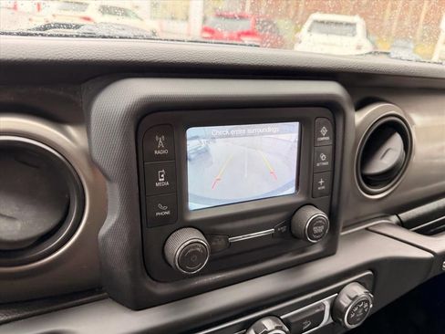 Used 2019 Jeep Wrangler Unlimited Sport S image 23