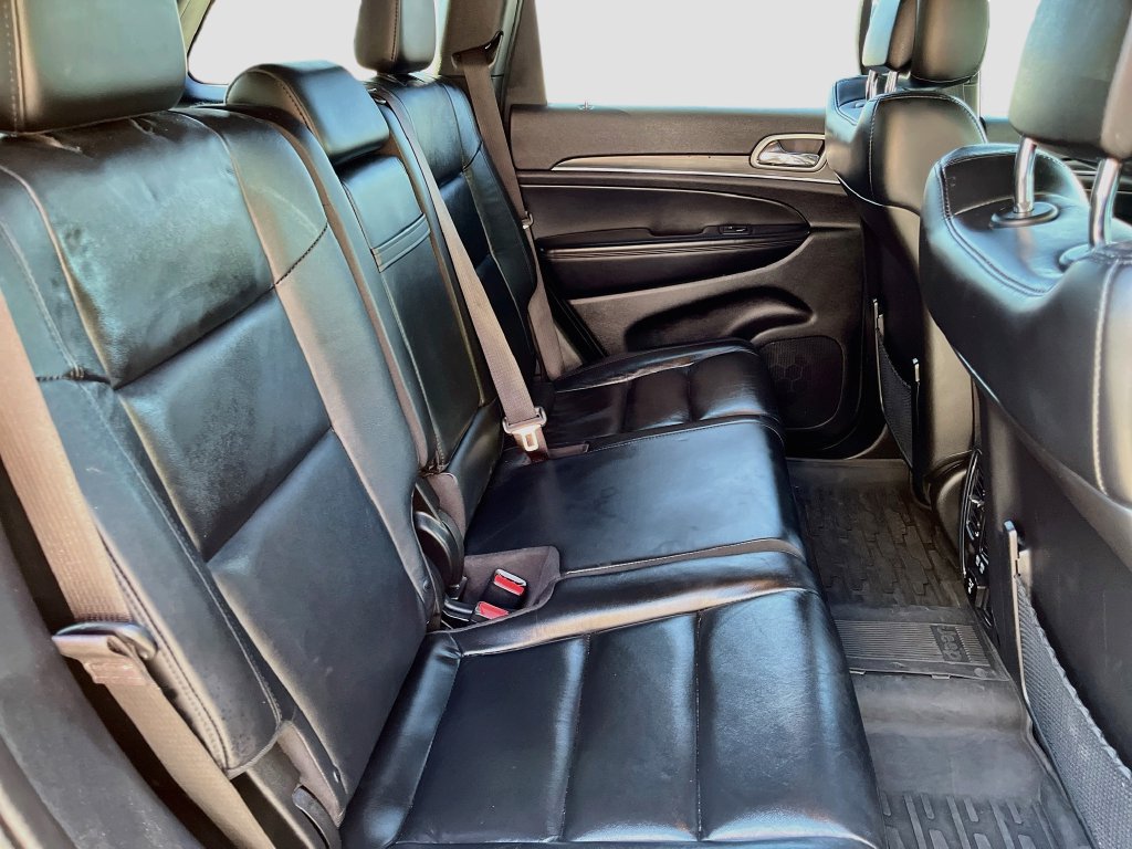 Used 2021 Jeep Grand Cherokee Limited AWD/4WD image 28