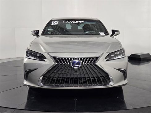 Certified 2022 Lexus ES 300h w/ Luxury Package image 8
