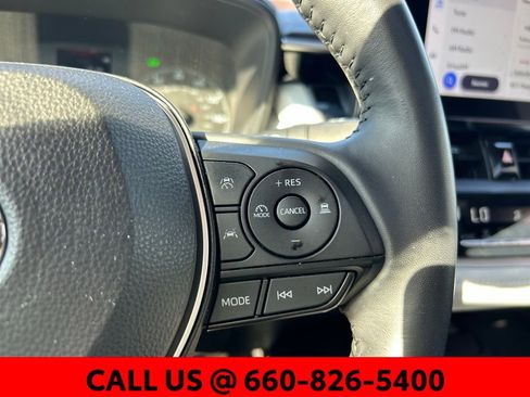 Used 2024 Toyota Corolla SE w/ SE Package image 14
