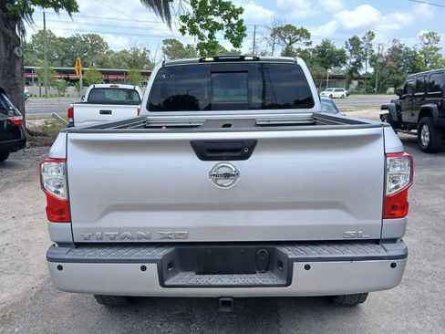 Used 2017 Nissan Titan SL RWD image 5