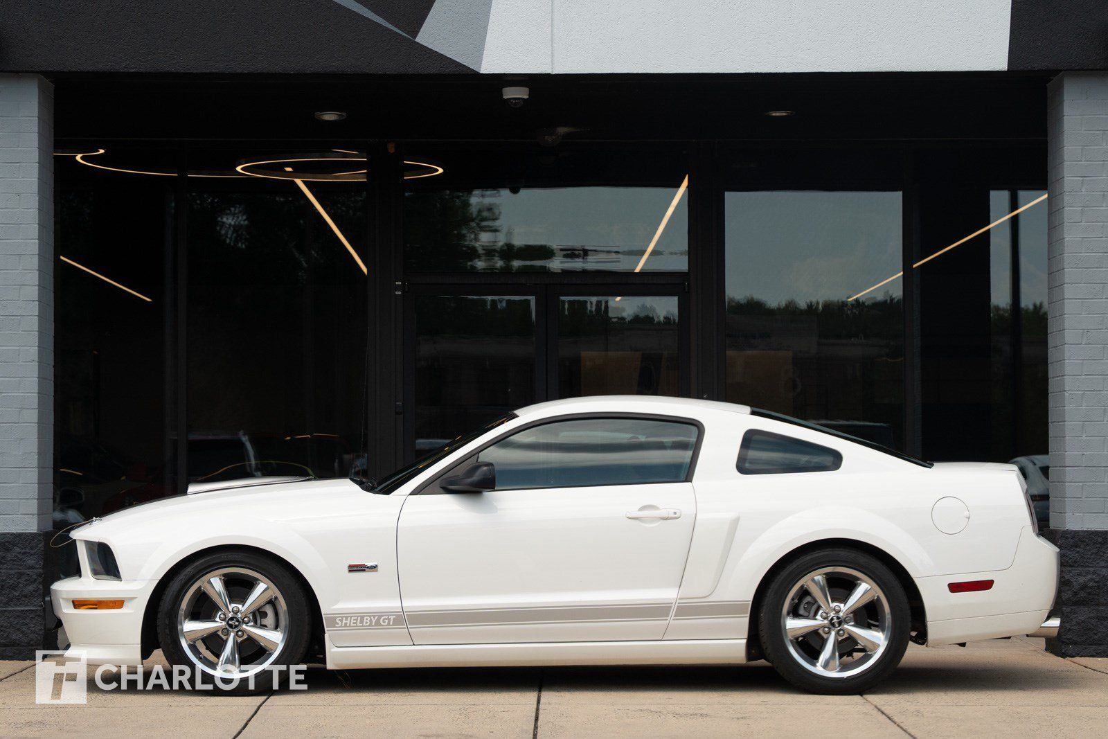 Used 2007 Ford Mustang GT RWD image 1