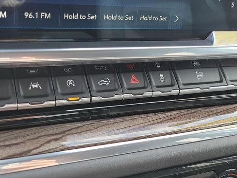 Used 2023 Chevrolet Silverado 1500 LT image 29