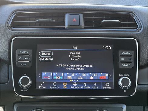 Used 2025 Nissan Leaf S image 20