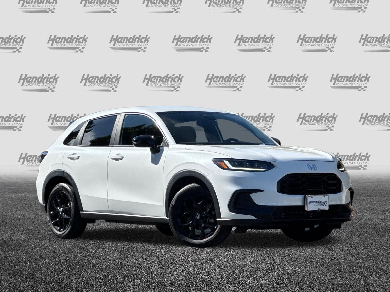 Used 2024 Honda HR-V Sport image 2