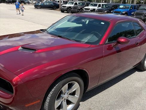 Used 2022 Dodge Challenger SXT RWD image 1
