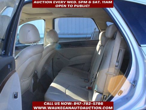 Used 2011 Hyundai Veracruz Limited w/ Navigation Pkg 3 image 7