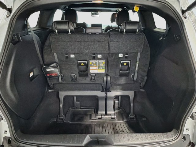 Certified 2025 Toyota Sienna XSE AWD/4WD image 21