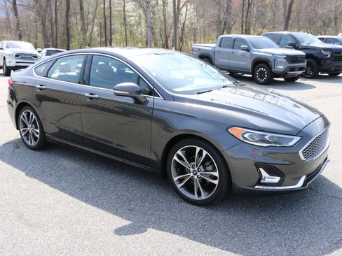 Used 2020 Ford Fusion Titanium image 10