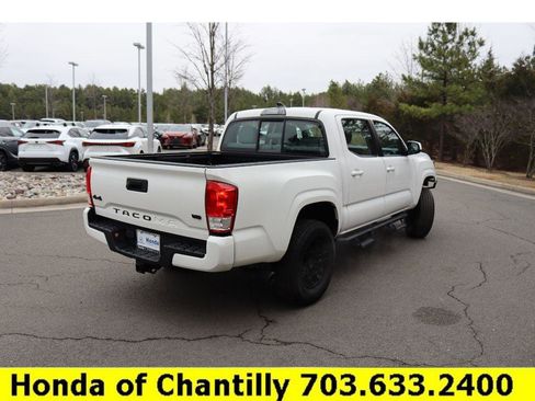 Used 2017 Toyota Tacoma SR w/ Tow Package image 7