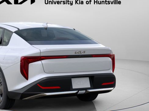 New 2026 Kia K4 LX FWD image 6