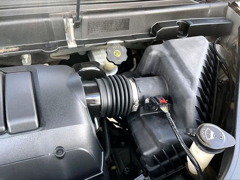 Used 2012 GMC Acadia SL FWD image 31