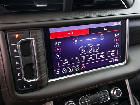 Used 2021 GMC Yukon Denali image 17