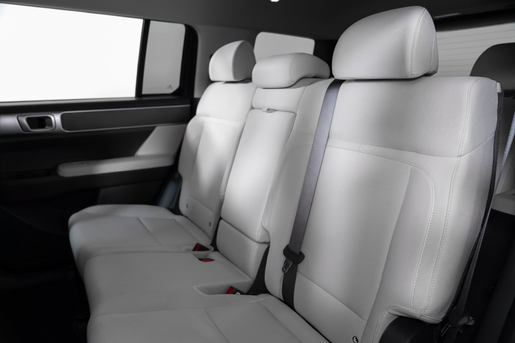 Certified 2026 Hyundai Santa Fe SE FWD image 22