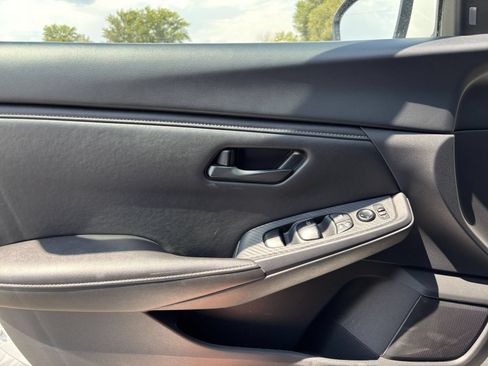 Used 2025 Nissan Sentra S FWD image 18