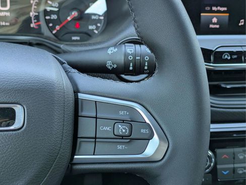 New 2026 Jeep Compass Latitude image 28