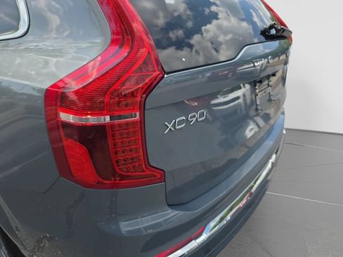 Used 2023 Volvo XC90 B6 Plus AWD/4WD image 39