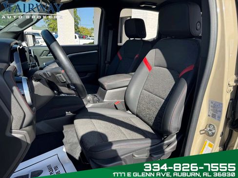 Used 2023 Chevrolet Colorado Z71 image 10