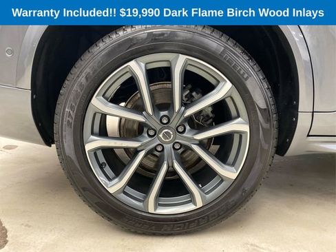 Used 2017 Volvo XC90 T6 Momentum w/ Vision Package image 17