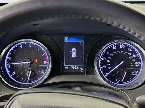 Used 2019 Toyota Camry SE image 18